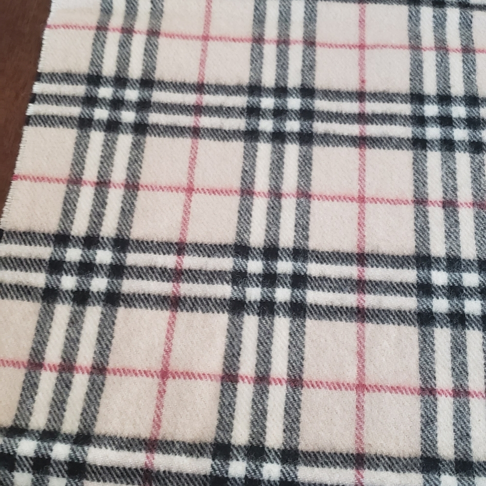 Burberry London Wool Shawl/Scarf - Picture 15 of 16